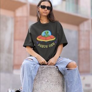 Peace out Oversized Tshirt